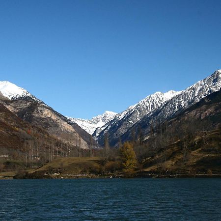Tres Picos Hotel Еристе Екстериор снимка